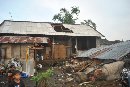 Hujan disertai petir dan angin putting beliung menimpa Desa Renon kota Denpasar 28 Januari 2012 pukul 01:30 wita