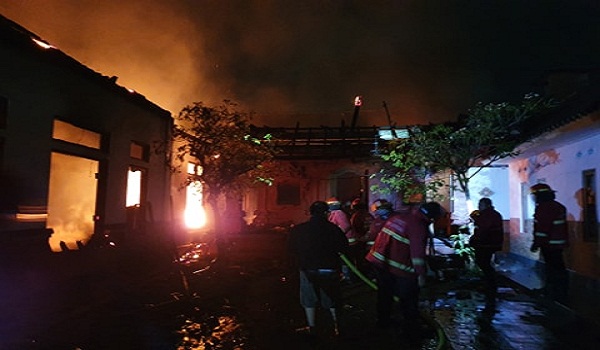 Kebakaran Rumah di Jalan Yudistira