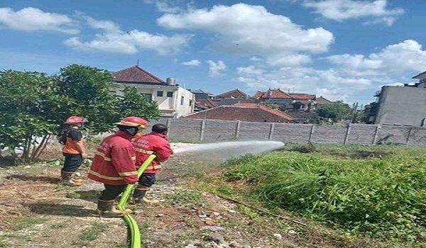 Kebakaran di Jalan Taman Sekar