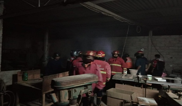 Kebakaran di Jalan Raya Sesetan 