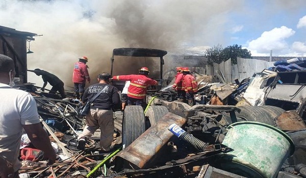 Kebakaran Bengkel di Jalan Wandira Sakti, Pemecutan Kaja