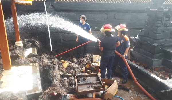 Kebakaran di Jalan Imam Bonjol